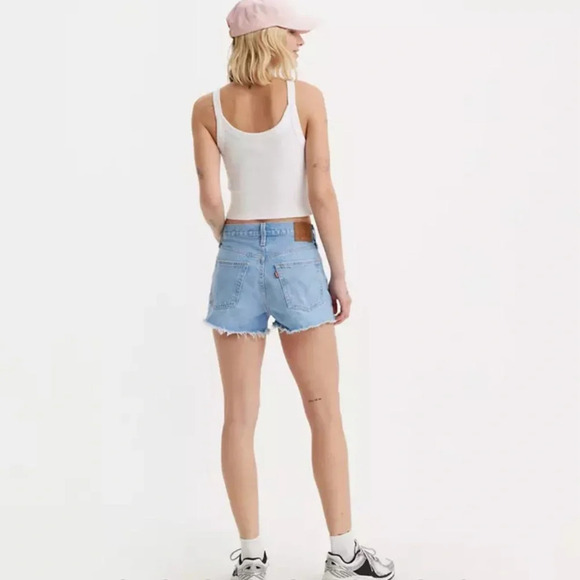 Levi’s Premium 501 Original Fit High Rise Short in Luxor Heat Light Wash Size 28 - Picture 3 of 9